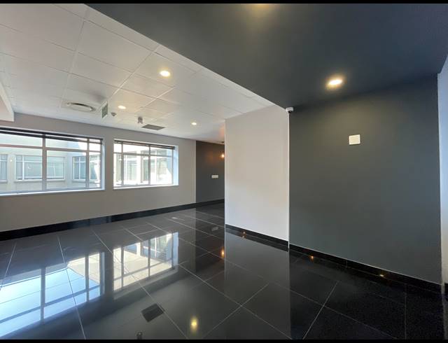 421M² OFFICE TO LET IN SANDTON CENTRAL